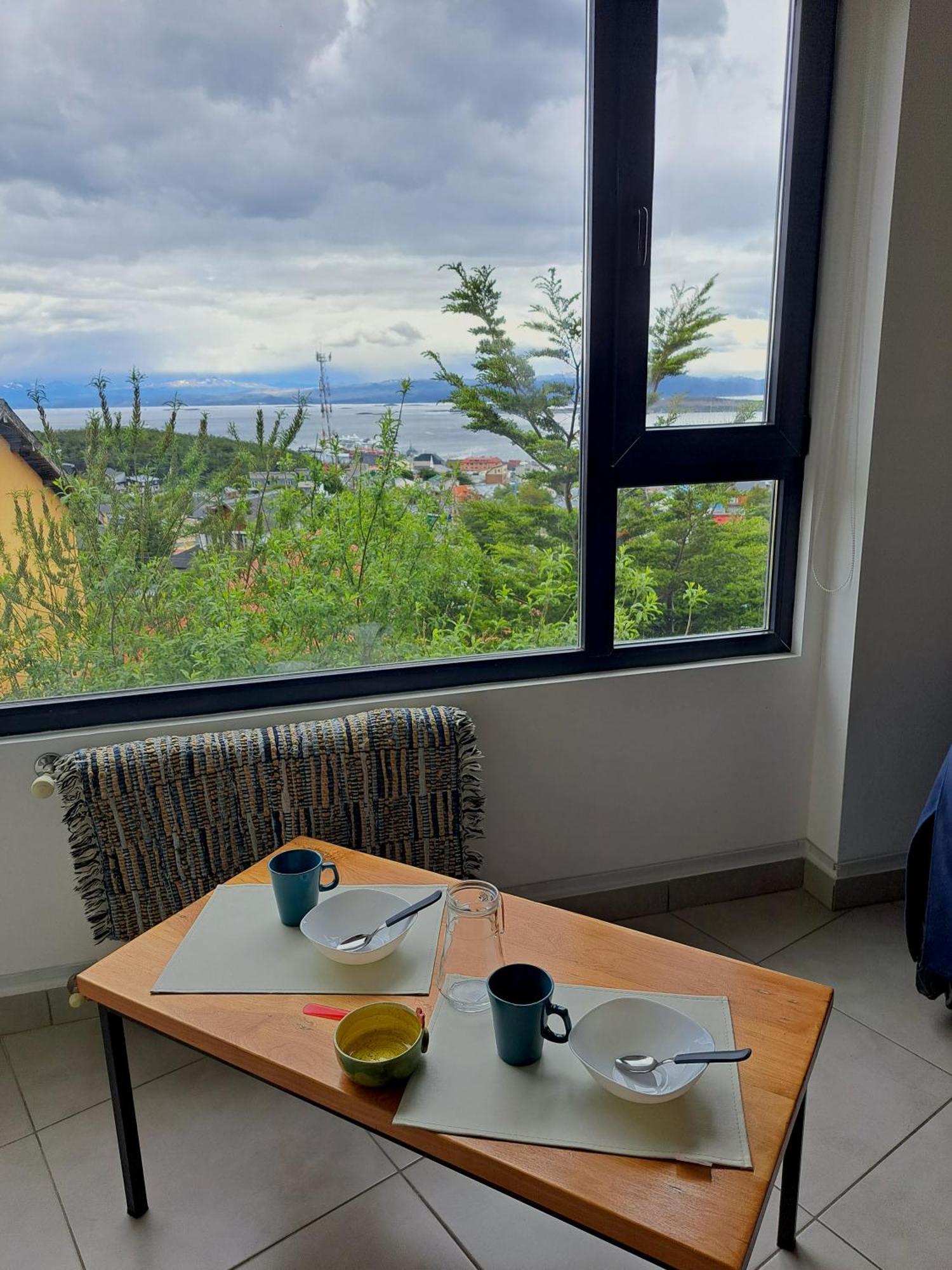 Alem 3C Apartment Ushuaia Bagian luar foto